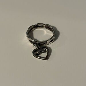 Retired James Avery Sterling Silver Scrolled Heart Ring Size: 5
